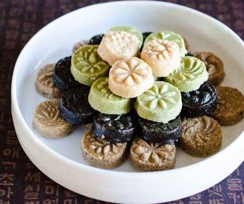 5 Kue Kering Khas Korea yang Pas Disajikan Saat Natal, Spesial Banget!