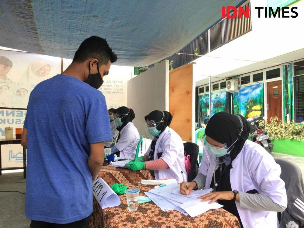 Unik, TPS 002 di Balikpapan Usung Tema Tenaga Medis