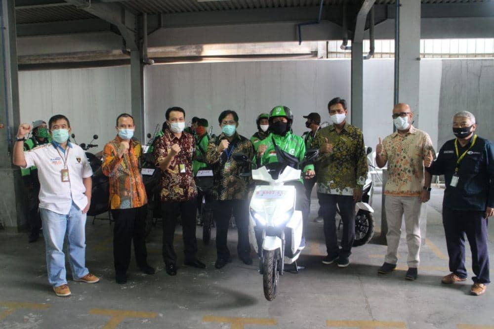 Pertamina dan Gojek Siapkan Pilot Commercial Kendaraan Listrik