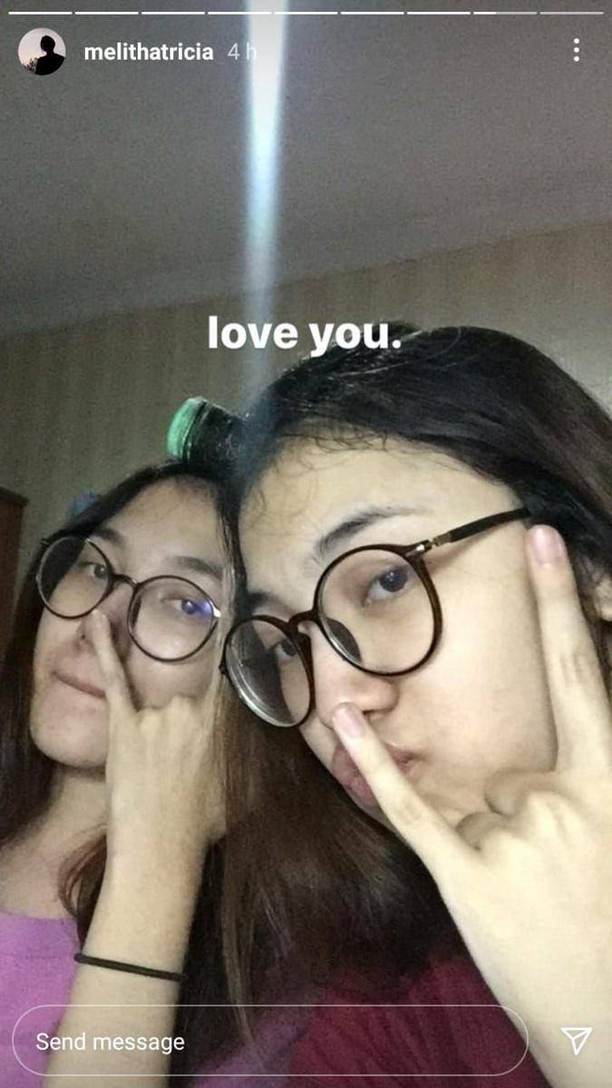 Melisha Sidabutar dan kembaran (instagram.com/melithatricia)