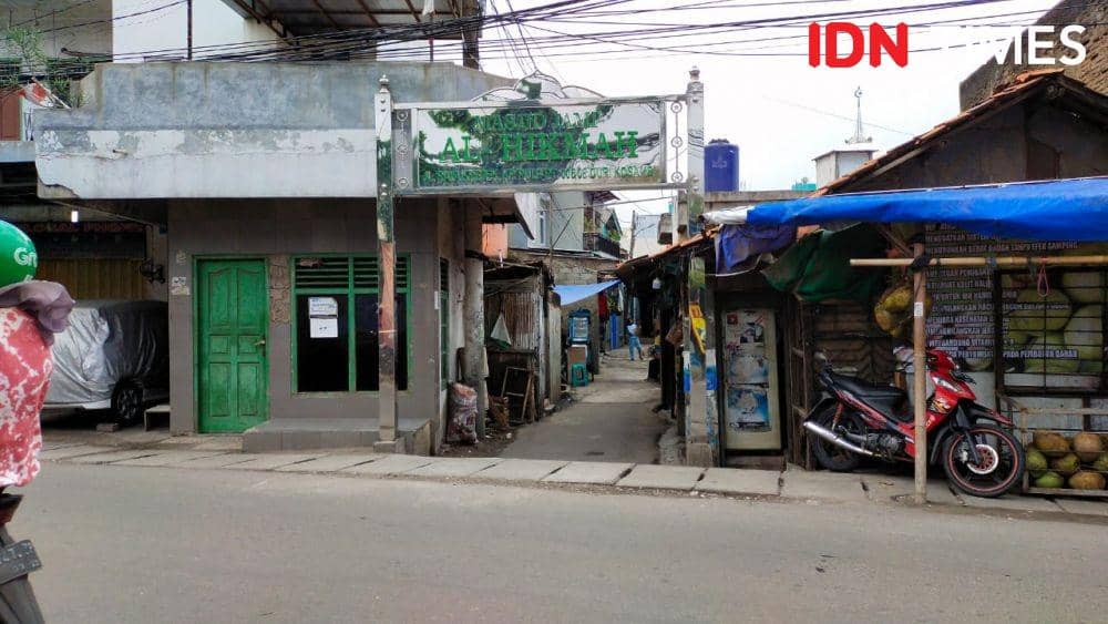 Suasana rumah duka almarhum anggota FPI, Andi Oktiawan di Duri Kosambi, Jakarta Barat(IDN Times/Shemi)