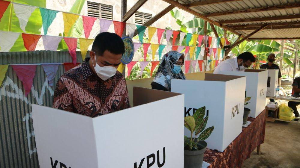 Ilustrasi pemilih tengah berada di bilik suara (Dok. IDN Times/Istimewa)