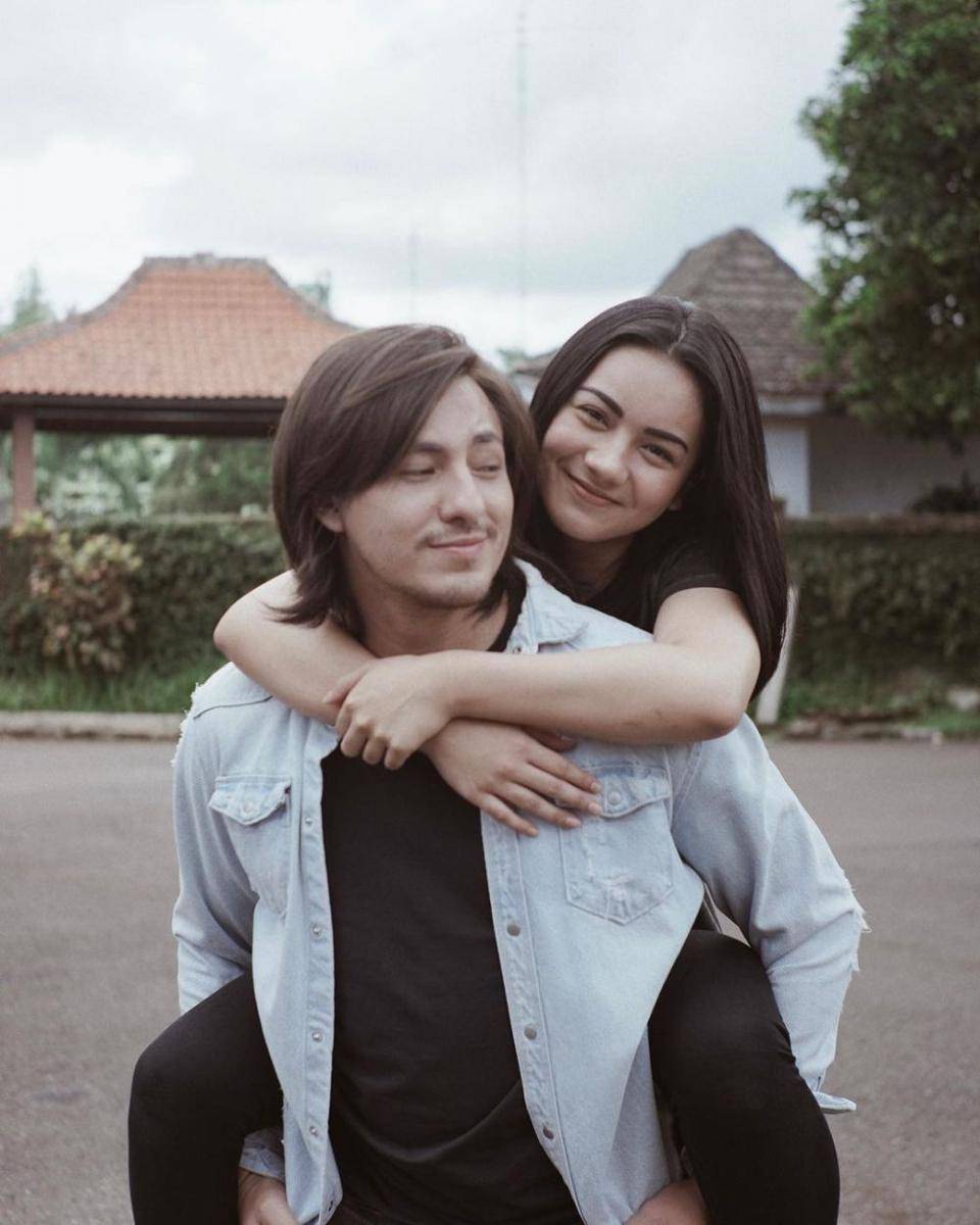 instagram.com/ersyaurel