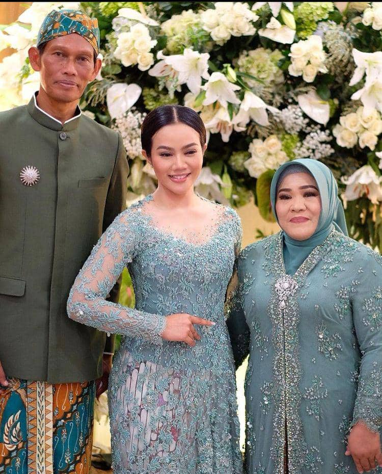 Instagram.com/ayungberinda/