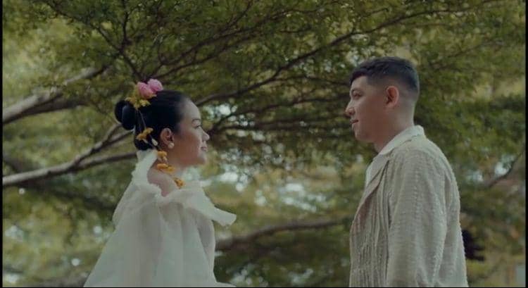 Instagram.con/yurayunita/