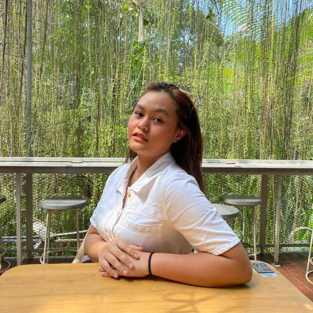 instagram.com/viona_rosalina