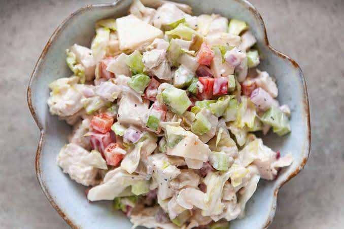 Ide Olahan Sehat, Ini Resep Salad Ayam yang Segar dan Menggugah Selera