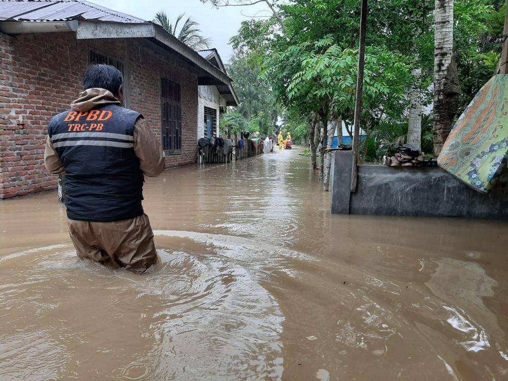 Kondisi perkampungan yang dilanda banjir di Aceh (IDN Times/BPBA)