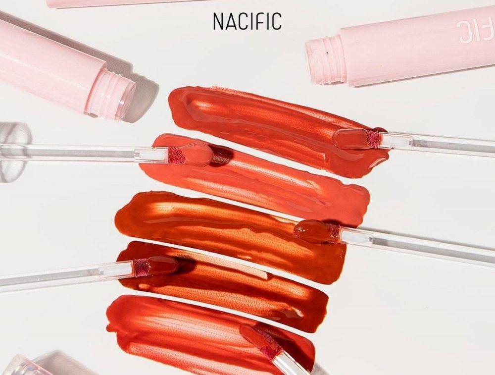ilustrasi glossy modd lip tint (instagram.com/nacificcosmetics)