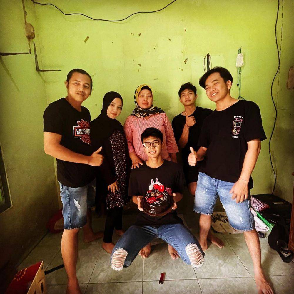 instagram.com/dimas_baam