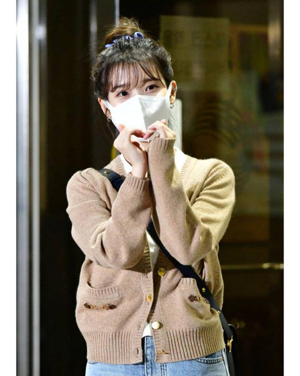 Instagram.com/iu_leejieun516 | EM팬