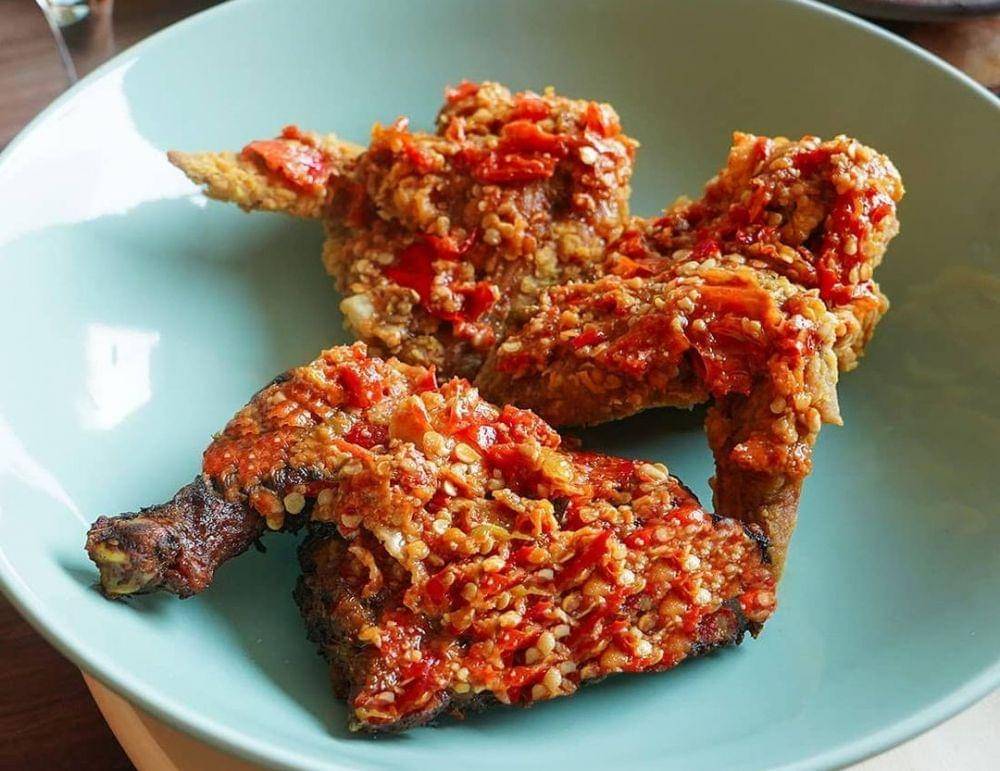 instagram.com/ayamgepuk_pusat