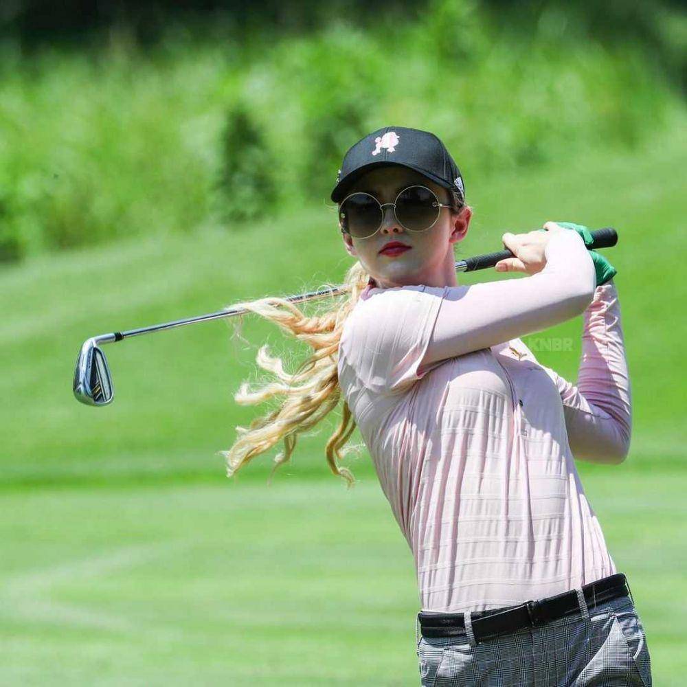 instagram.com/kathrynnewton/