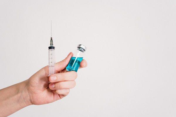 FDA Setuju Penggunaan Darurat Vaksin COVID-19