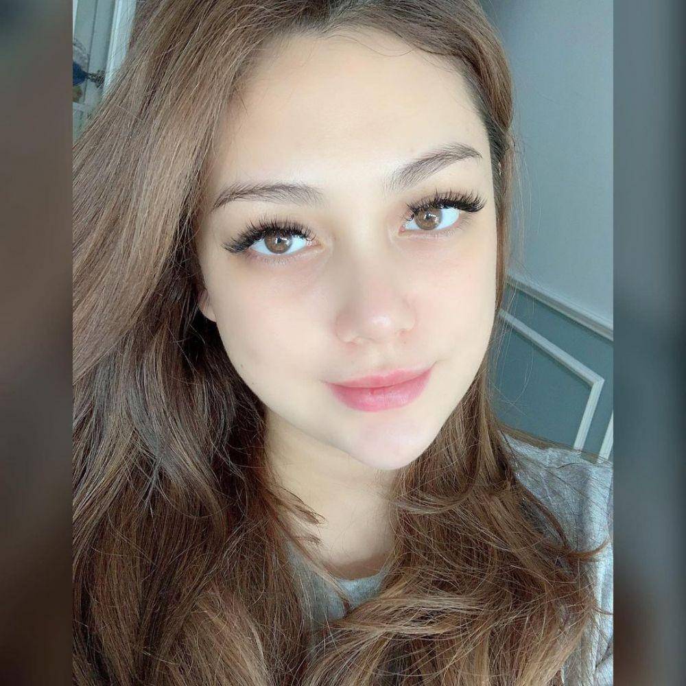 instagram.com/celine_evangelista