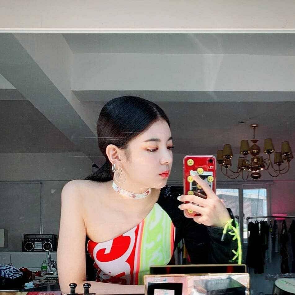 instagram.com/itzy.all.in.us