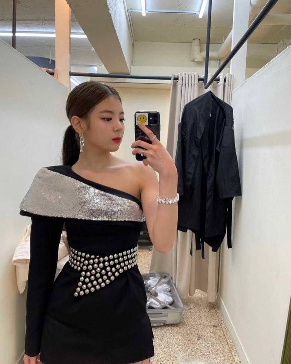 instagram.com/itzy.all.in.us