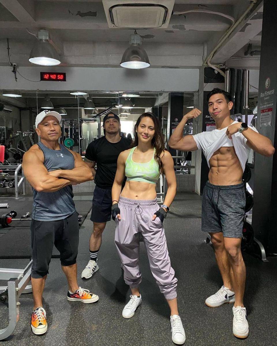 instagram.com/pevpearce
