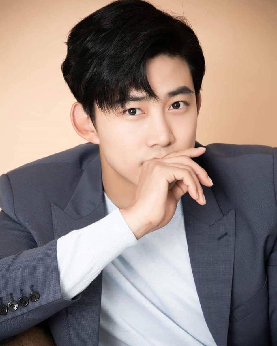 instagram.com/ok_taecyeon