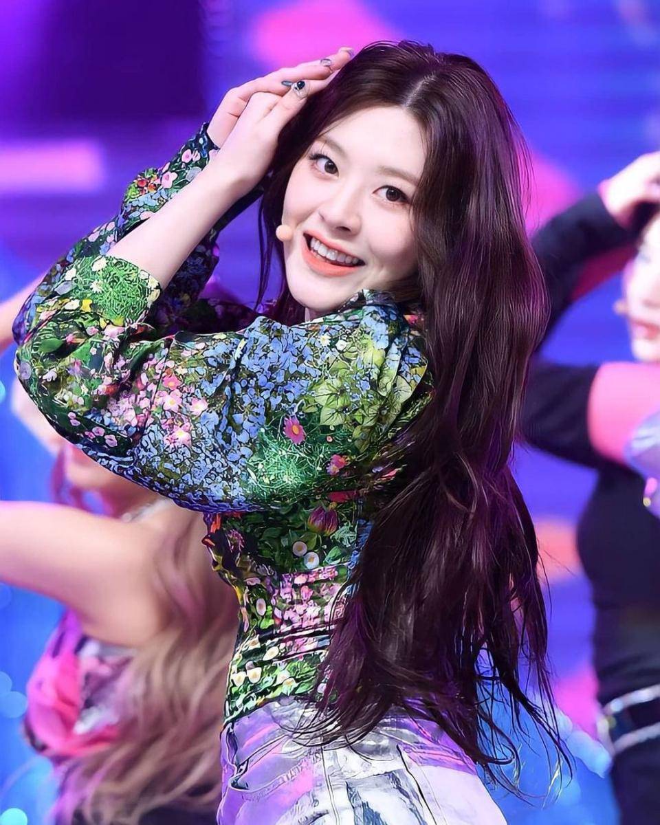 Instagram.com/stayc_seeun