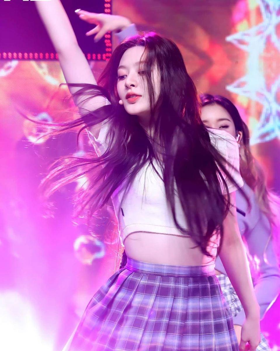 Instagram.com/stayc_seeun