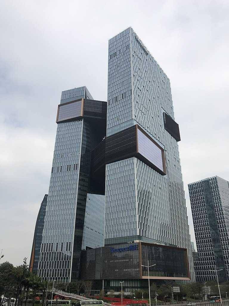 Menara Tencent, salah satu kantor yang mengendalikan bisnis game terbesar di dunia. (Wikimedia.org/Josephua)