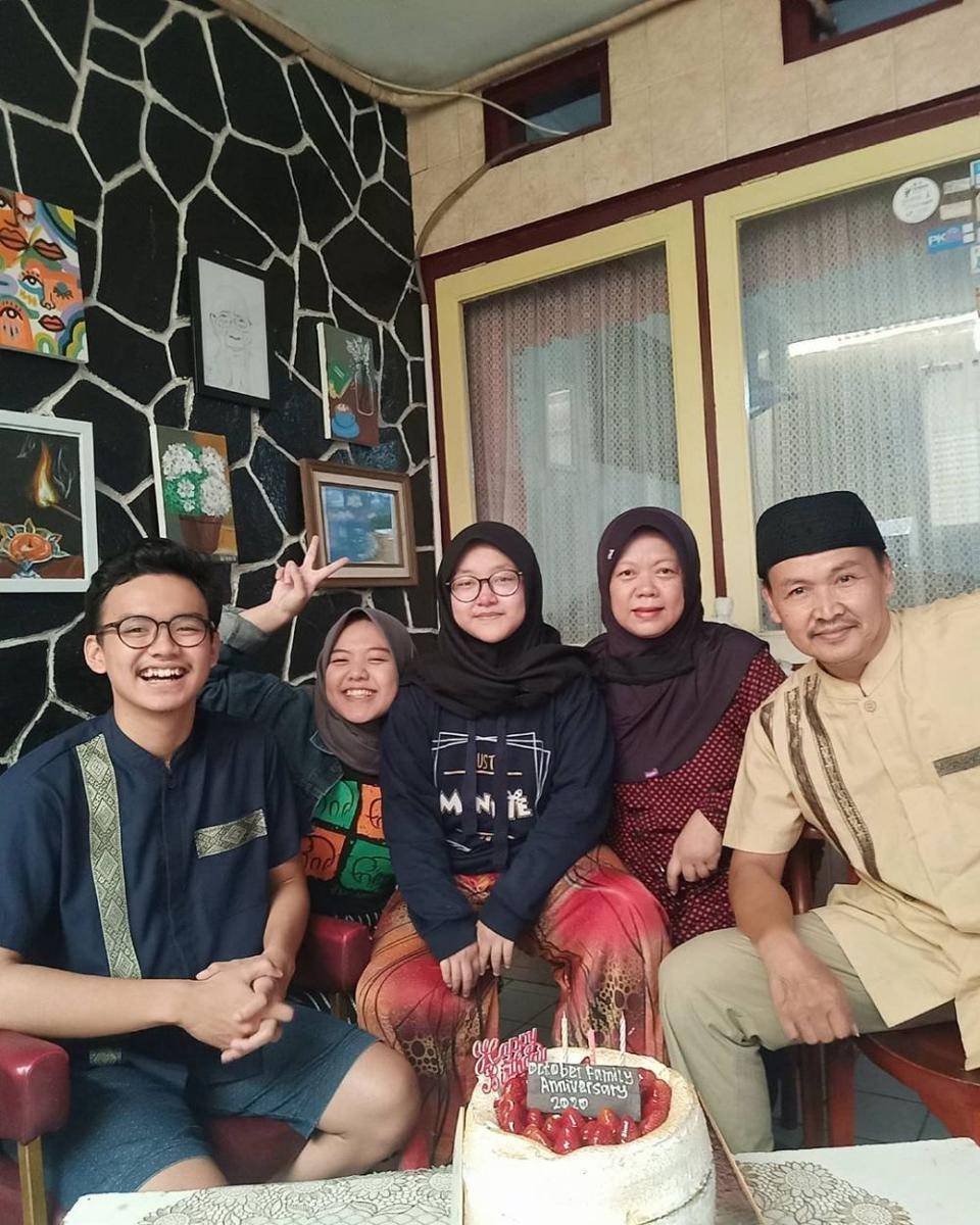 Instagram.com/abah_yan_