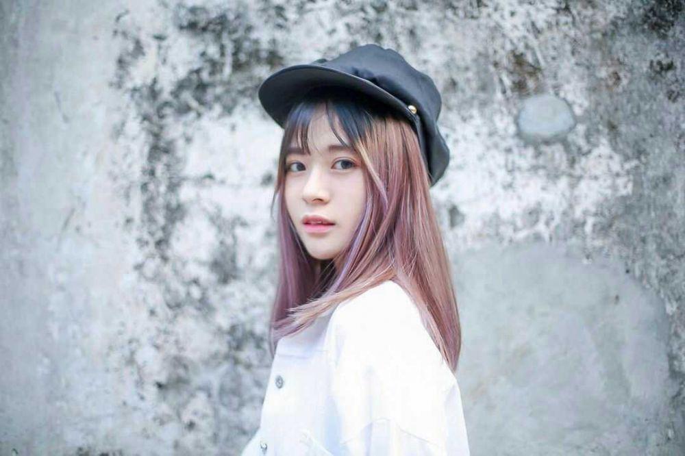 9 Potret Cindy Yuvia yang Mirip Idol Korea dalam Balutan Outfit Putih