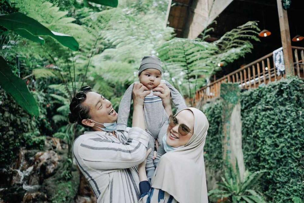Sultan Sejak Kecil, 9 Anak Artis ini Dapat Kado Mahal nan Mewah!