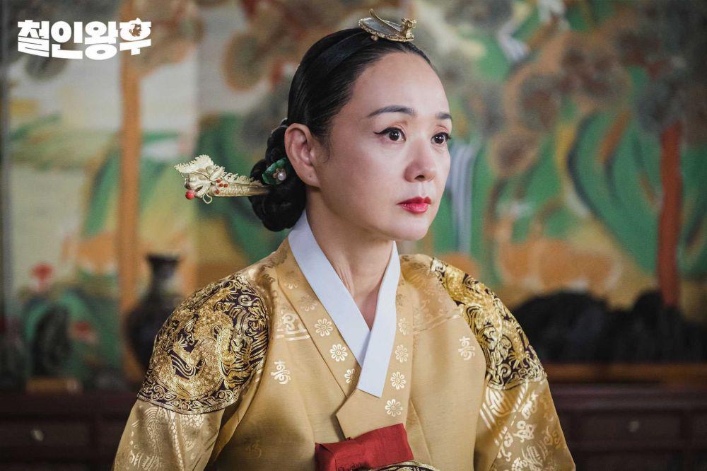10 Potret Bae Jong Ok, Pemeran Ratu Sunwon di Drama Korea 'Mr. Queen'