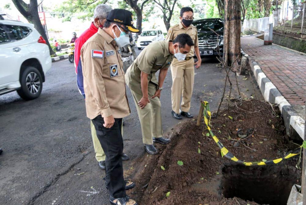 Kembali Kerja Setelah Sembuh dari COVID-19, Sutiaji Langsung Sidak