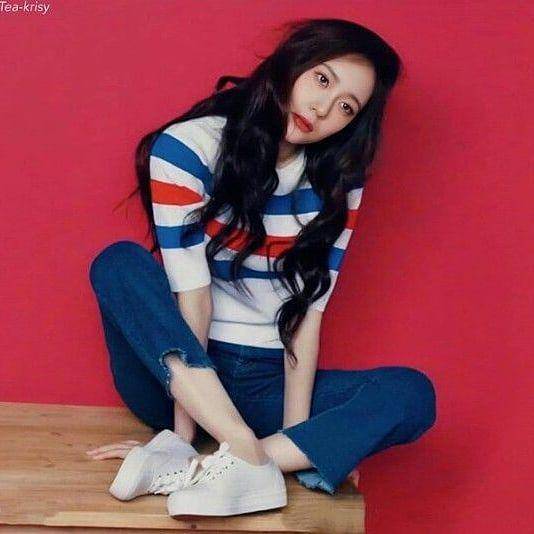 instagram.com/krystaljungvous