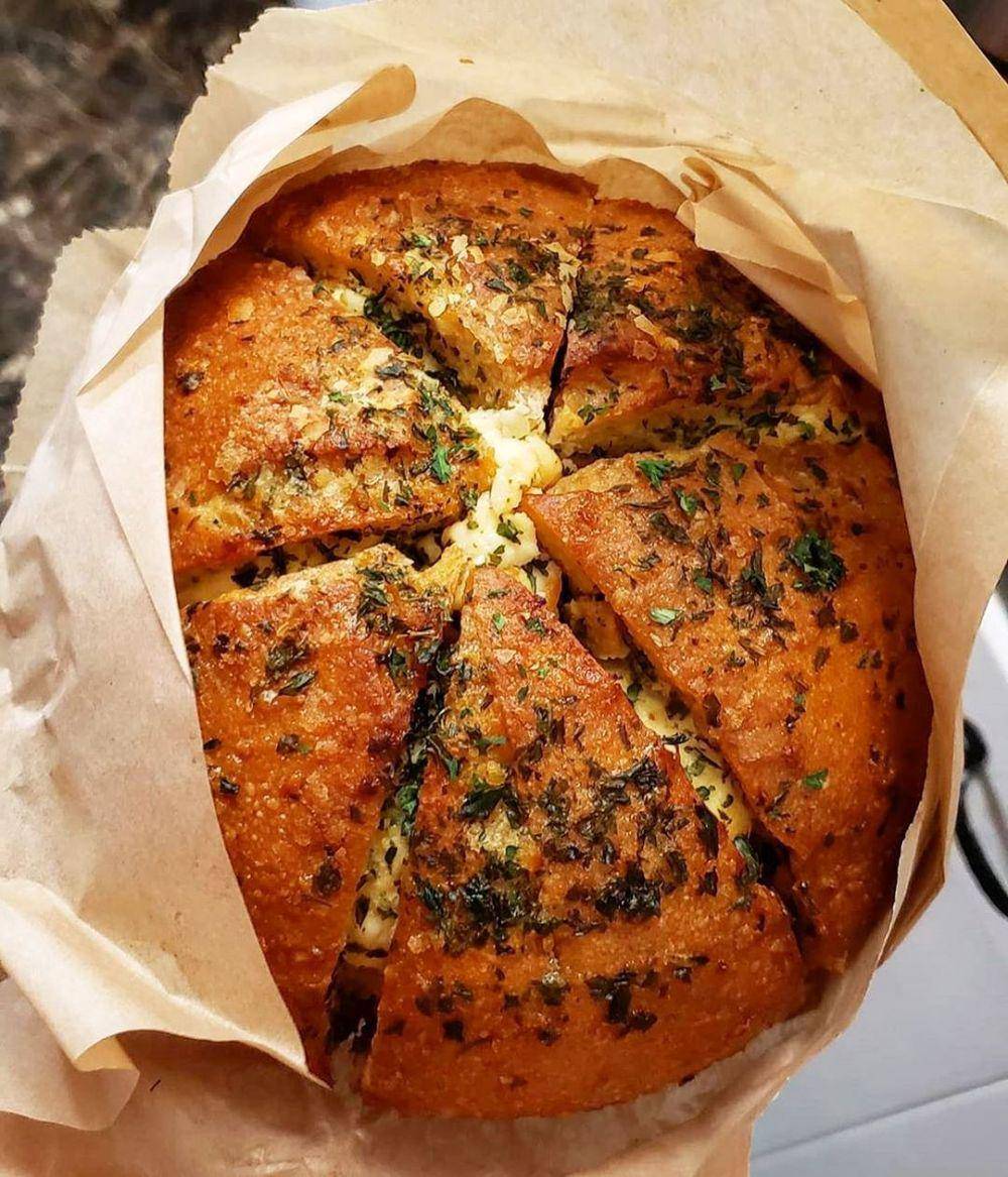 instagram.com/calicbread