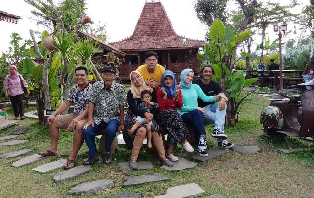 instagram.com/pramesti.pramaiswara