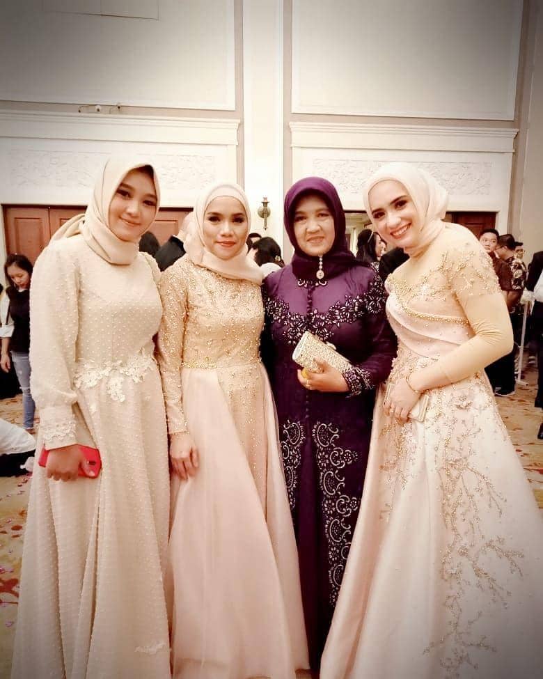 instagram.com/pramesti.pramaiswara