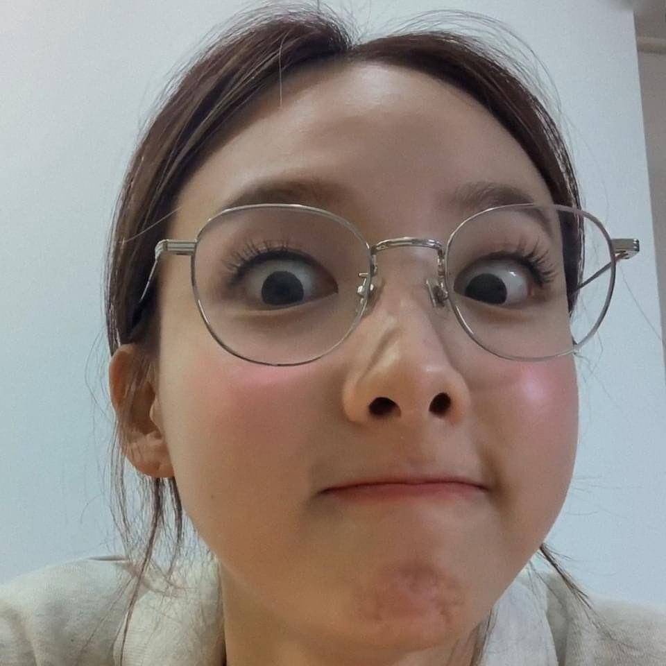 Instagram.com/nayeon.site