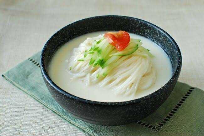 9 Olahan Mie Khas Korea Selatan yang Siap Bikin Laper, Penasaran?