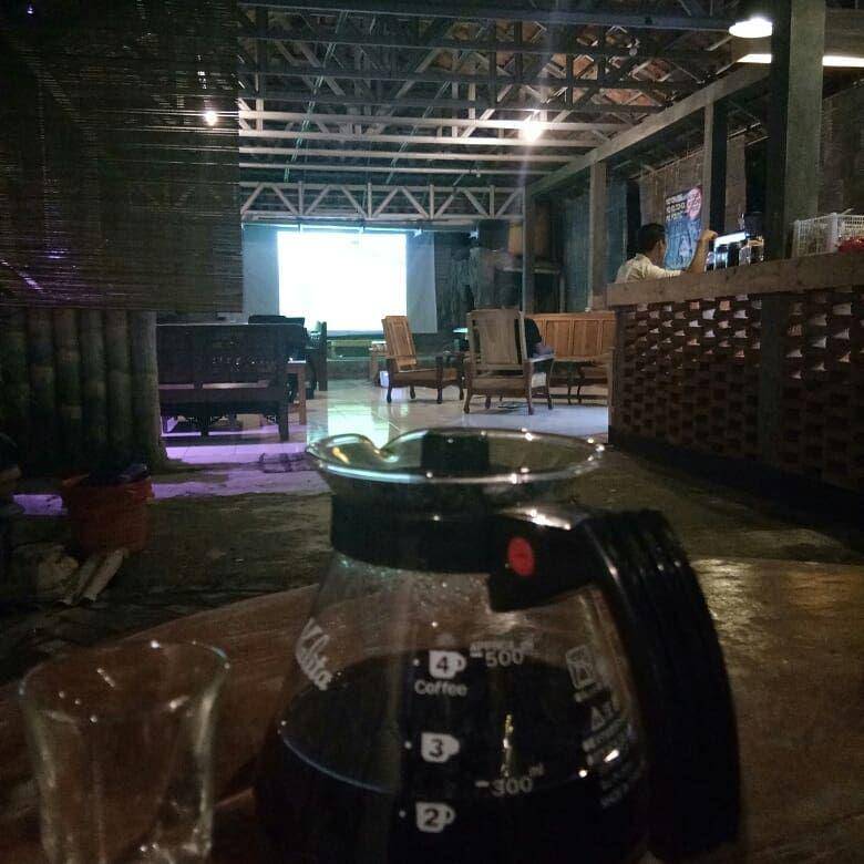 instagram.com/warungkopianthurium