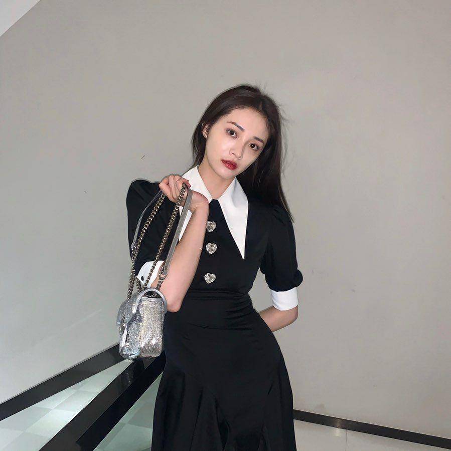www.instagram.com/zhou_jieqiong1216