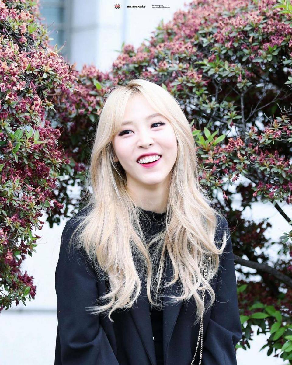 instagram.com/moonbyul.goddess