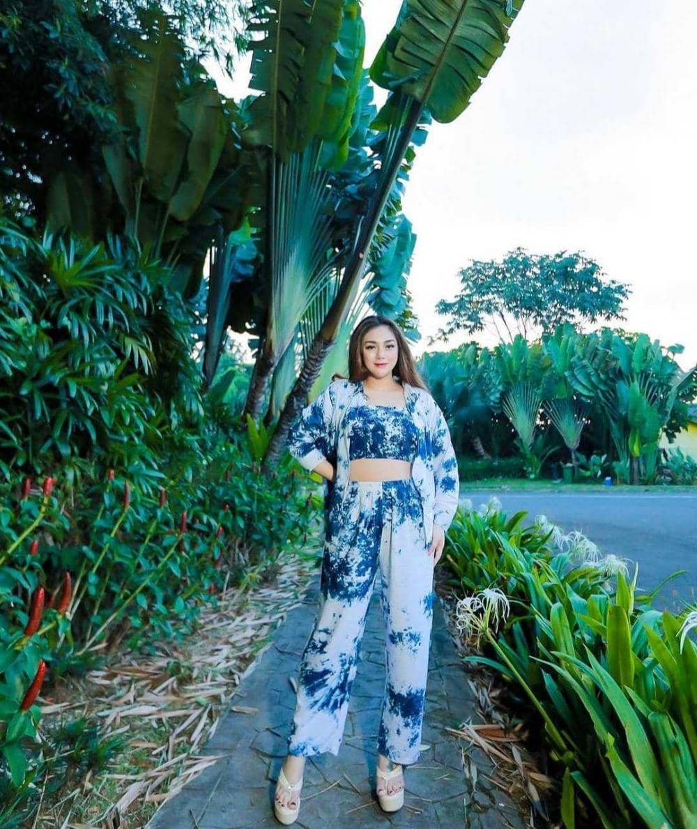 instagram.com/celine_evangelista