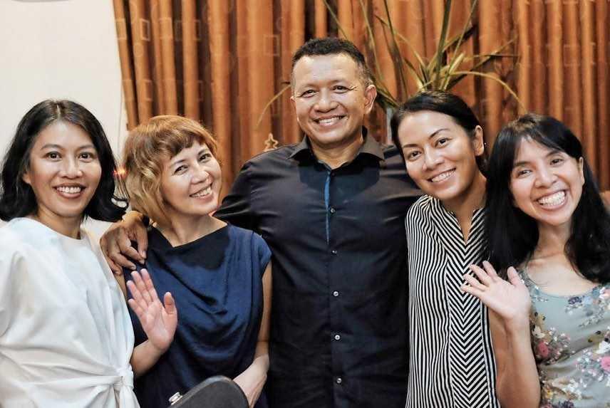 8 artis yang punya saudara kandung dengan agama berbeda