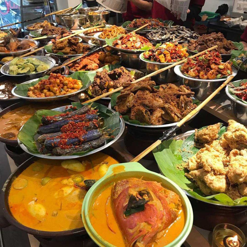 Sangat Nikmat, 5 Masakan Khas Padang Ala Rumahan yang Wajib Kamu Coba