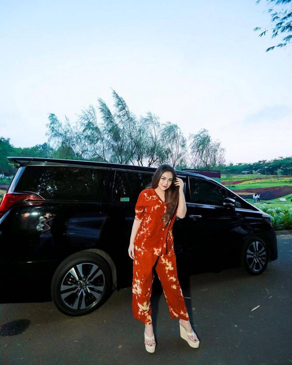 Instagram.com/celine_evangelista