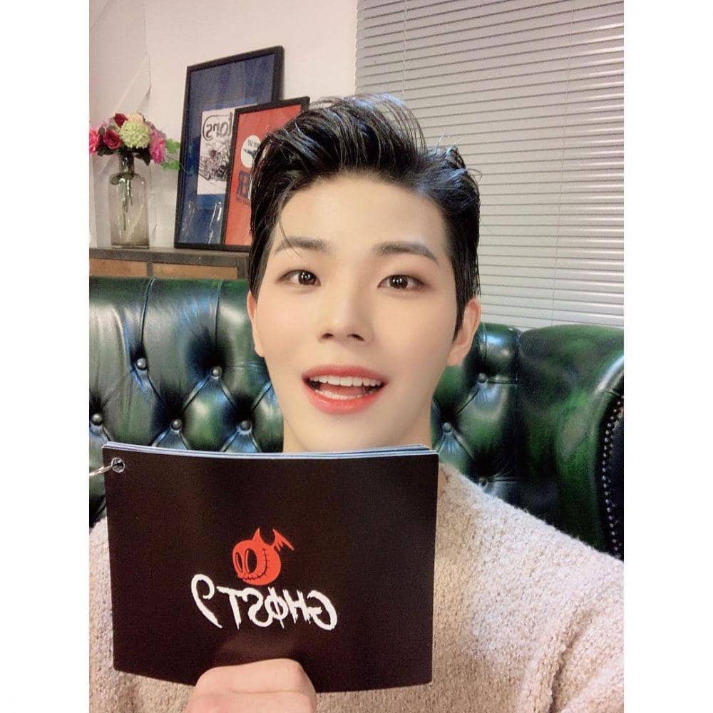 instagram.com/official.ghost9