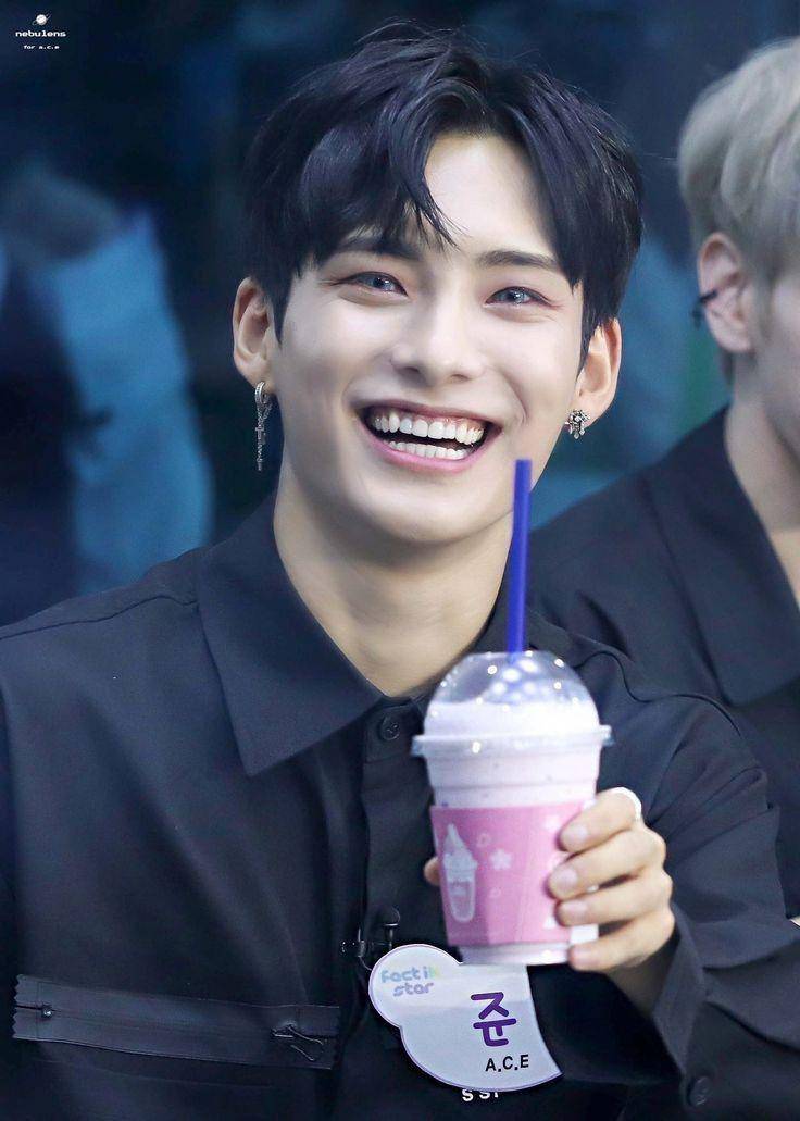 twitter.com/junheesnibbles