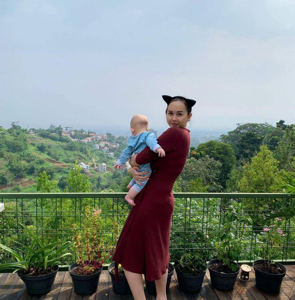instagram.com/aurakasih