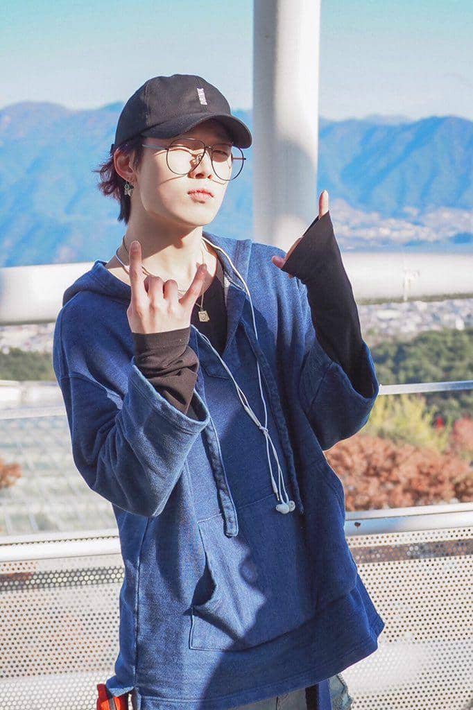 twitter.com/iKONBobhee
