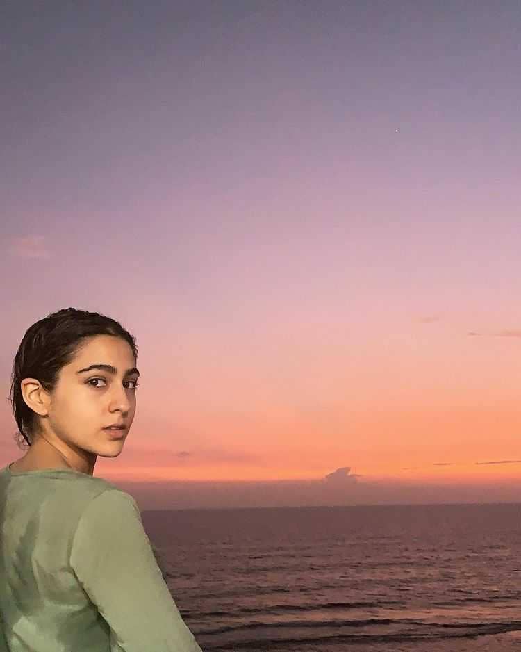 instagram.com/saraalikhan95