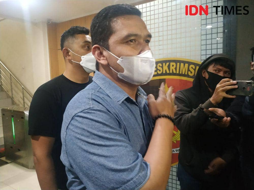 (Ksubdit V Siber, Ditreskrimsus Polda Jabar, Kompol Reonald) IDN Times/Azzis Zulkhairil
